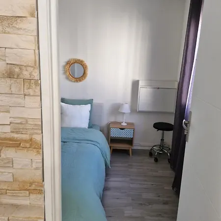 Escapade Montesquieu Apartamento Perpiñán